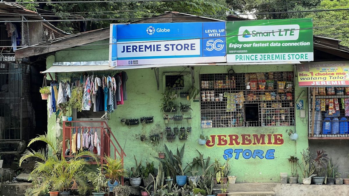 Stock control basics for shops: keep the right stock without guesswork